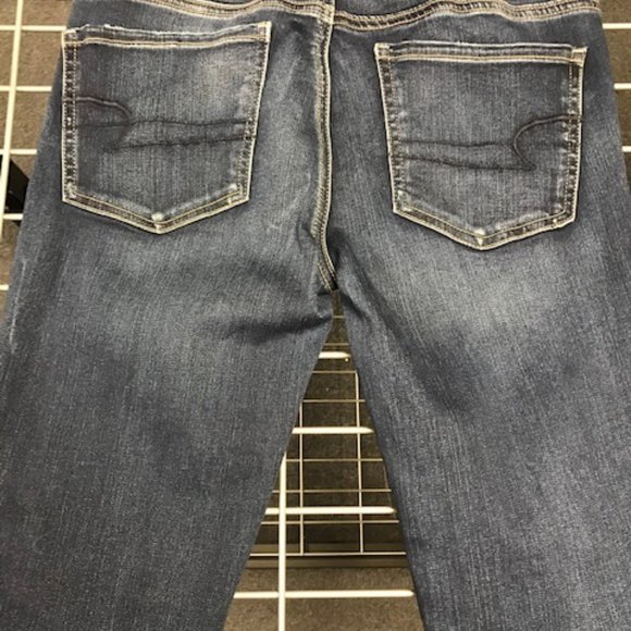 American Eagle Skinny Jeans - Picture 2 of 5